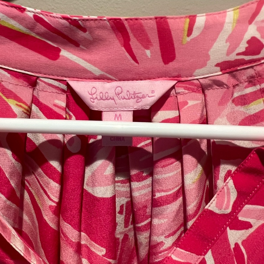 ❤️💖 Lilly Pulitzer Elsa Silk Blouse 💖❤️ - Picture 3 of 3